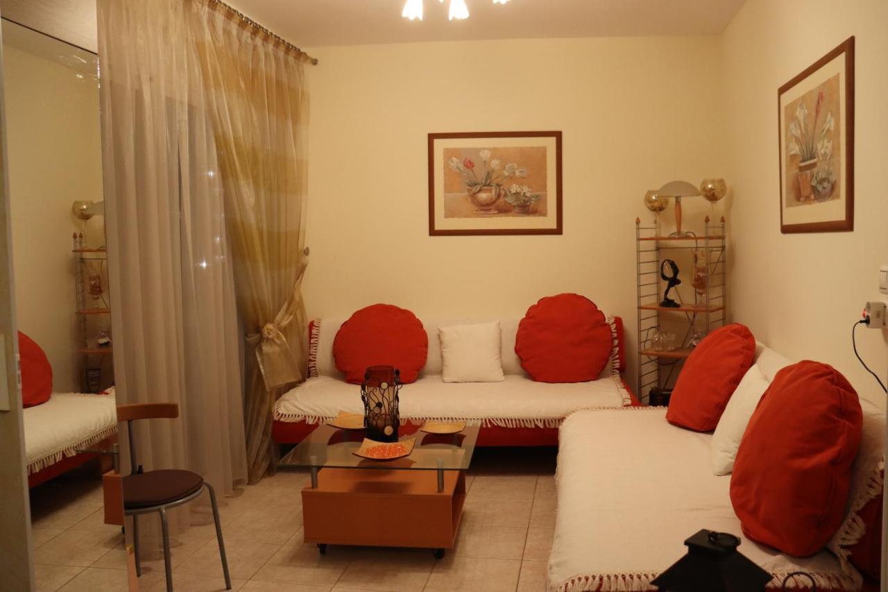 Sea And Sun Apartment Nea Peramos  Exterior photo